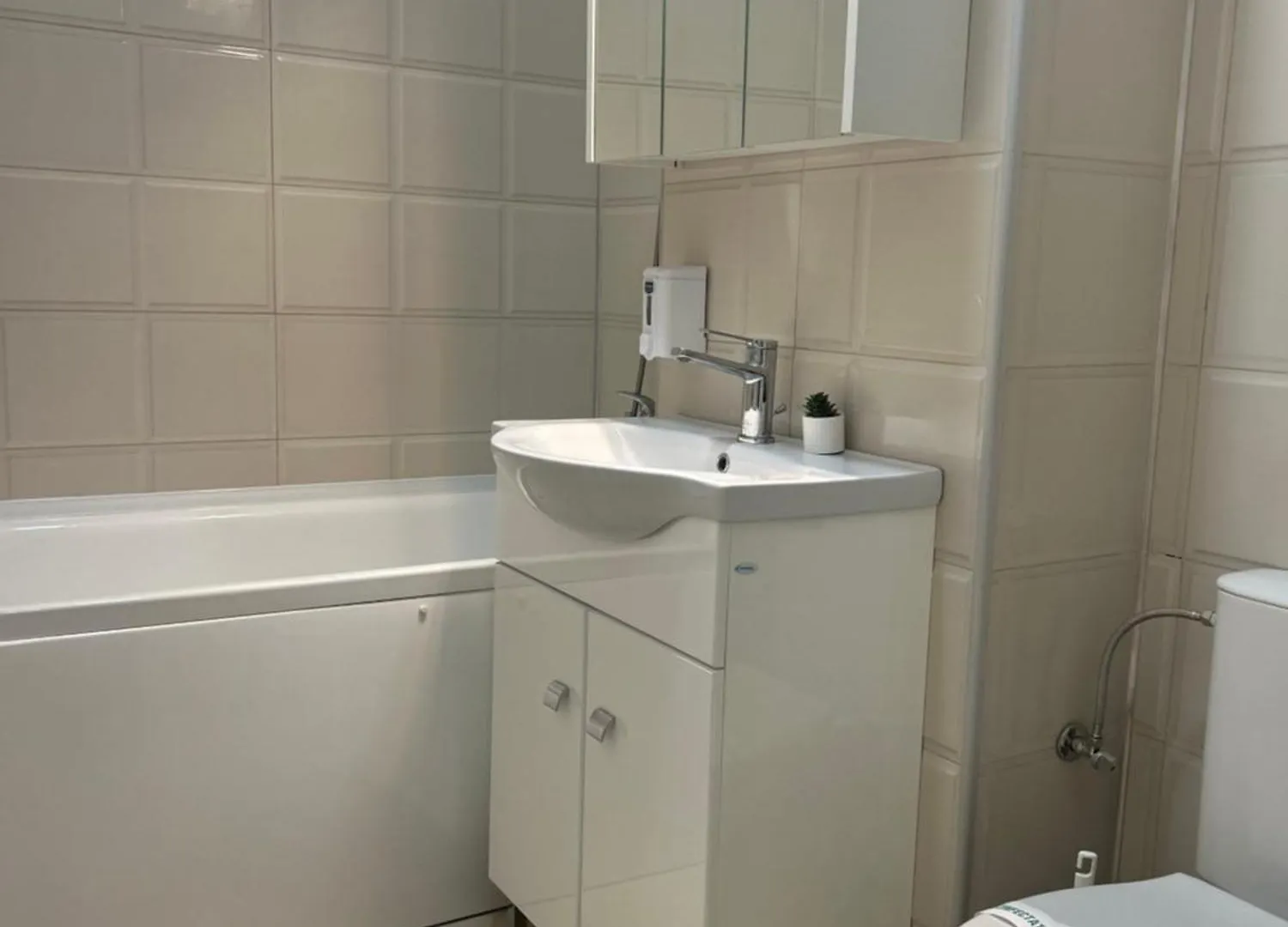 Stylish Studio With Balcony At Exigent Plaza - 04 Bucharest Apartment